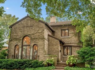 1920 Highland Ave, Wilmette, IL