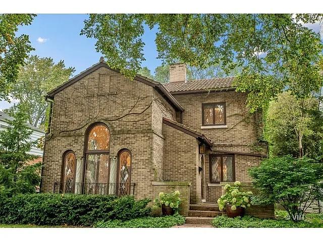 1920 Highland Ave photo 1