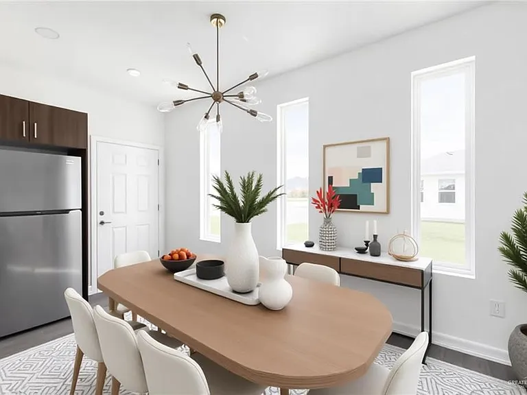604 N Onyx Ave #4 — Photo 3