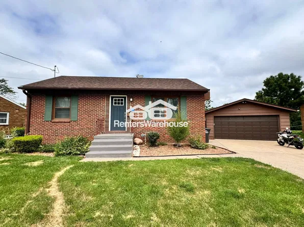 6111 Francis Ave, Des Moines, IA 50322