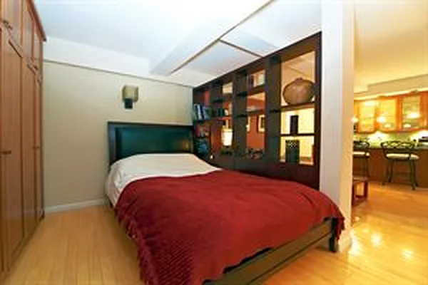 Sold by Douglas Elliman | media 18