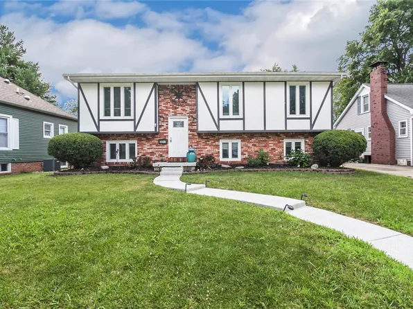 3013 Richmond Ave, Mattoon, IL 61938