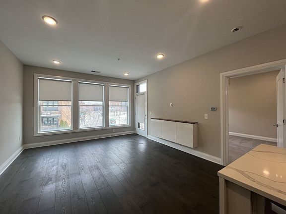 3rd image of 751 N 6th St Unit 202