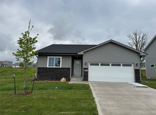 703 W Wright Rd, Norwalk, IA 50211