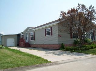 45398 Burgundy Dr, Macomb, MI 48044