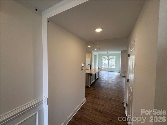 4th image of 1778 Wardwell Dr