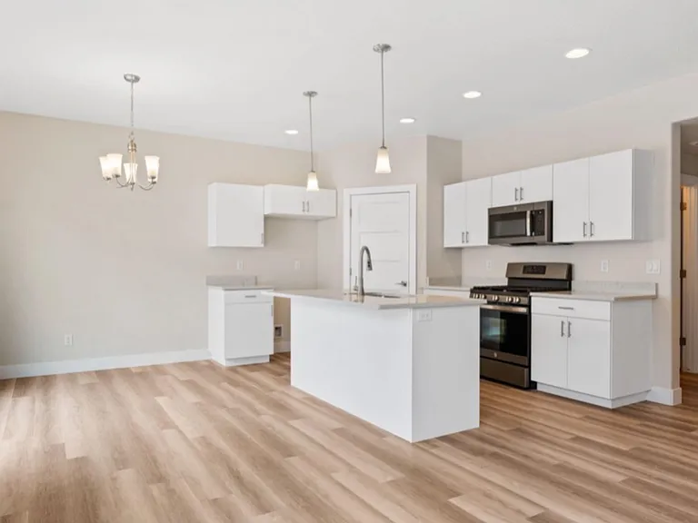 4102 S 545 E — Photo 1