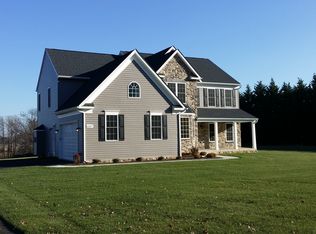 5587 Rhonda Rd, Sykesville, MD 21784