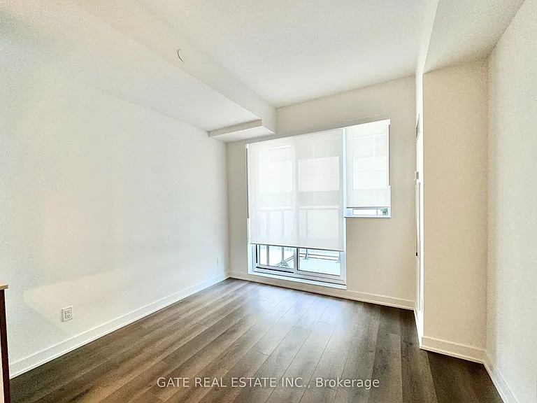 543 E Richmond St W #1423 — Photo 6
