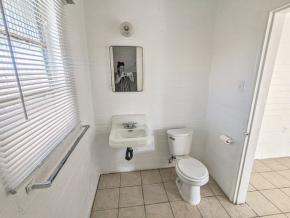 PXL_20230111_211719645~2_02022023