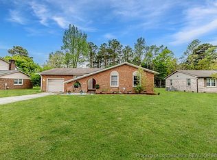 220 Paddlewheel Rd, Fayetteville, NC 28314