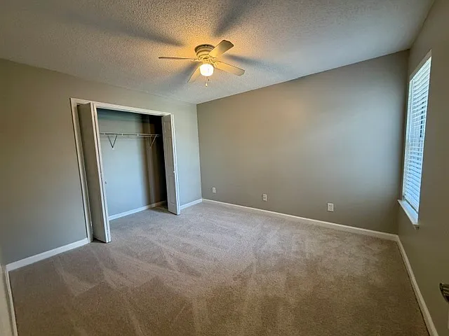 309 Waters Edge Ln — Photo 10