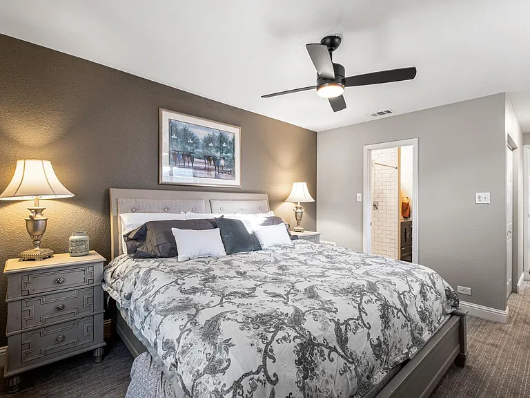 5560 E Thrill Pl — Photo 18