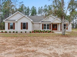 200 Webb Davis Rd, Lucedale, MS 39452