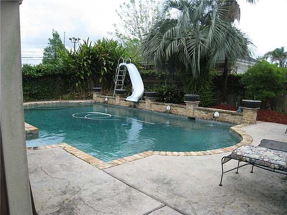 3rd image of 4741 Argonne St