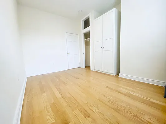 Rented by EXR | media 3