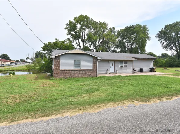 17101 E Newton Pl, Tulsa, OK 74116