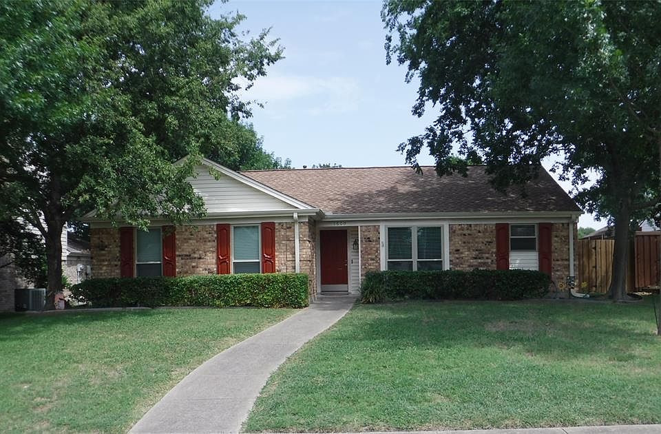 1st image of 1600 Vera Cruz Dr