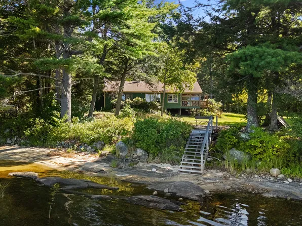 95 Mapleridge Road, Nobleboro, ME 04555