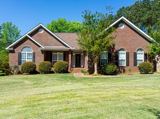 8240 Farmington Ln, Winston, GA 30187