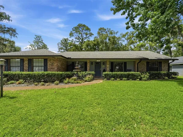 386 Lake Charles Rd, Deland, FL 32724