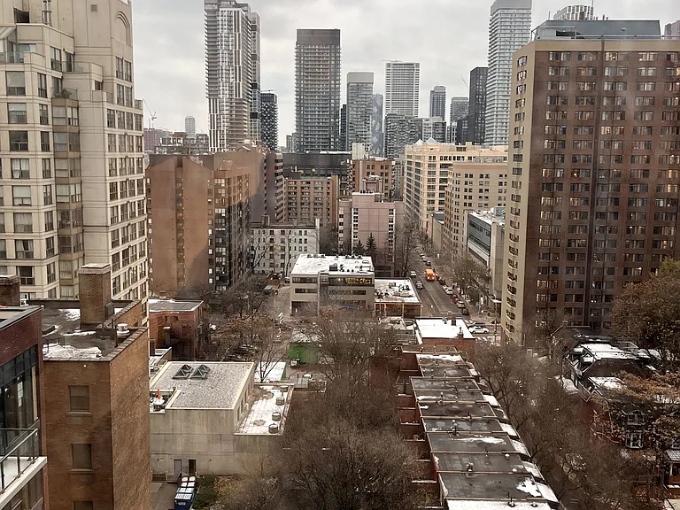 308 Jarvis St #1302 — Photo 20