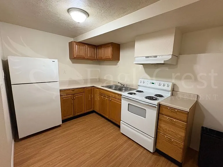 706 S College Ave — Photo 5