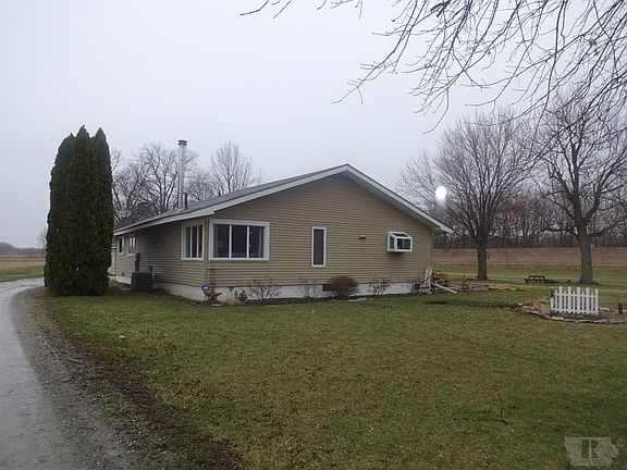 3rd image of 2052 Meekers Landing Rd