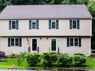 41 C St, Northbridge, MA 01534
