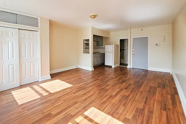 Rented by Warburg | media 1