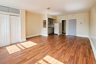 Rented by Warburg