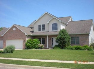 1212 Autumn Ridge Ct, Morton, IL 61550