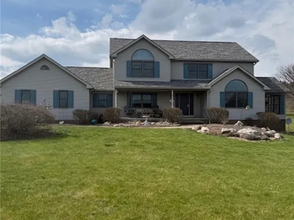 2285 Thoroughbred Dr, Wadsworth, OH 44281