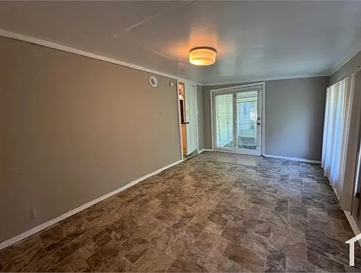 2257 Chambers Rd — Photo 15