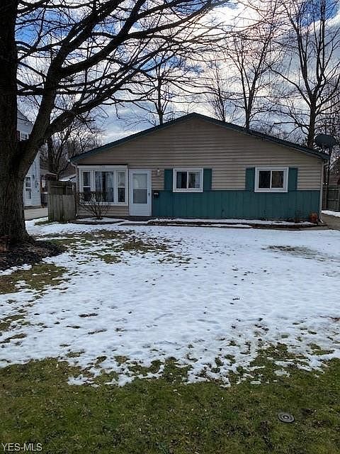 1st image of 7580 Dahlia Dr