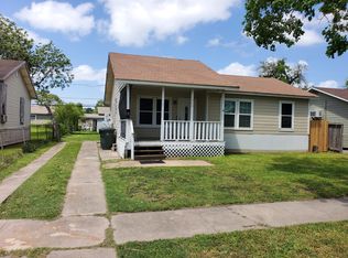 1742 Morales St, Corpus Christi, TX 78416