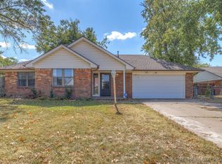 11614 E 23rd St, Tulsa, OK 74129