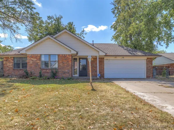 11614 E 23rd St, Tulsa, OK 74129