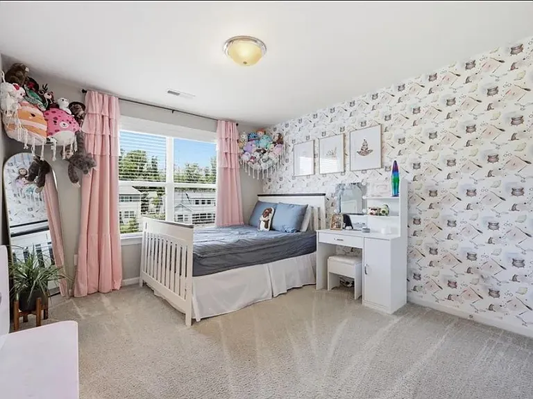 806 Blue Moon Ct — Photo 29