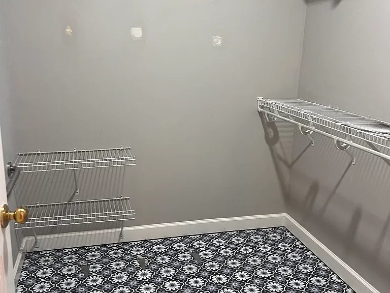 1914 Hillbrook Cir — Photo 15
