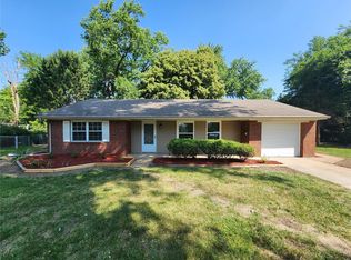 7 Hazelwood Ct, Hazelwood, MO 63042