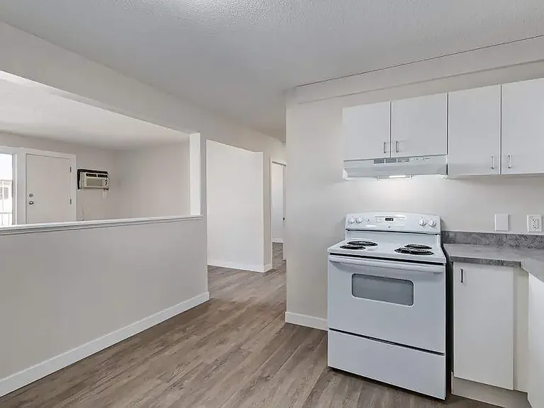 331 N Broad St — Photo 8
