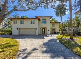 5010 S The Riviera St, Tampa, FL 33609