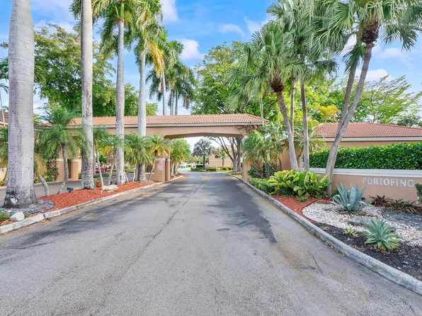 11377 Lakeview Drive #69-u, Coral Springs, FL 33071