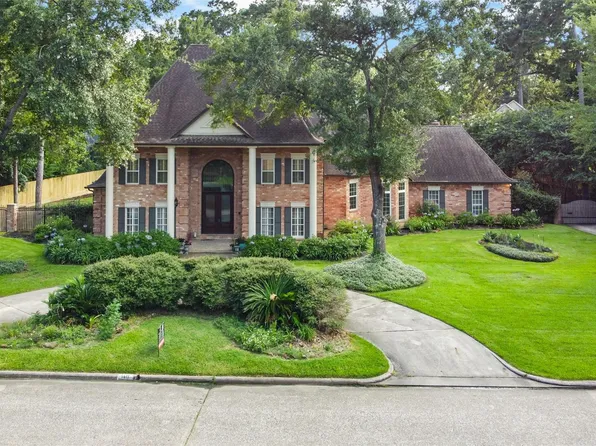 5611 Garden Point Dr, Kingwood, TX 77345