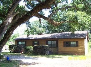 815 Mitchell St, Picayune, MS 39466