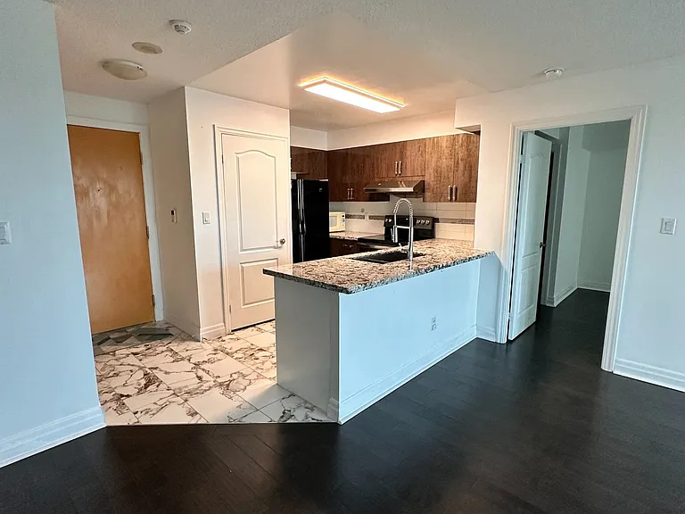 188 Doris Ave #611 — Photo 1
