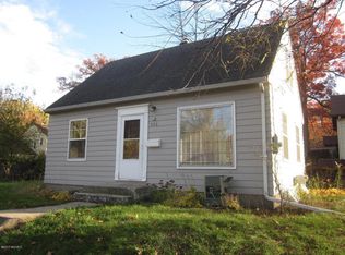 906 Miles Ave, Kalamazoo, MI 49001