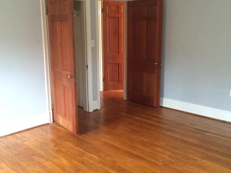 534 Logan St — Photo 33