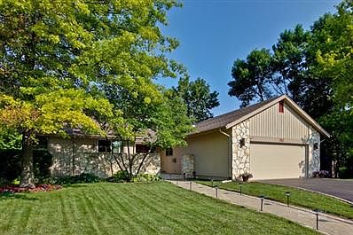 1st image of 352 Briarwood Ct